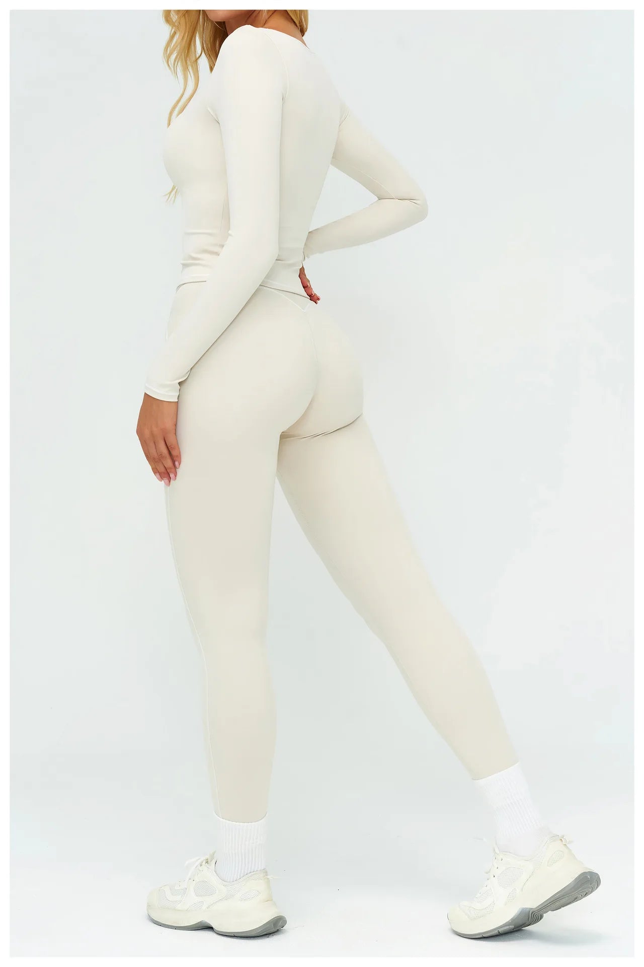 No. 6 Legging, Heart Throb Piping, Statement Comfort Waistband, No Front Seam, Butter Soft