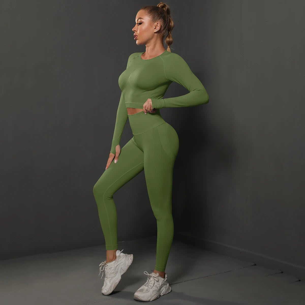 No. 4 Matching Set, Long Sleeve, Compressive, Cropped Training Shirt With Lifting Legging
