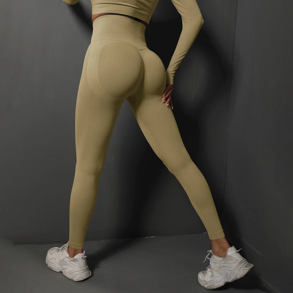 No. 4 Matching Set, Long Sleeve, Compressive, Cropped Training Shirt With Lifting Legging